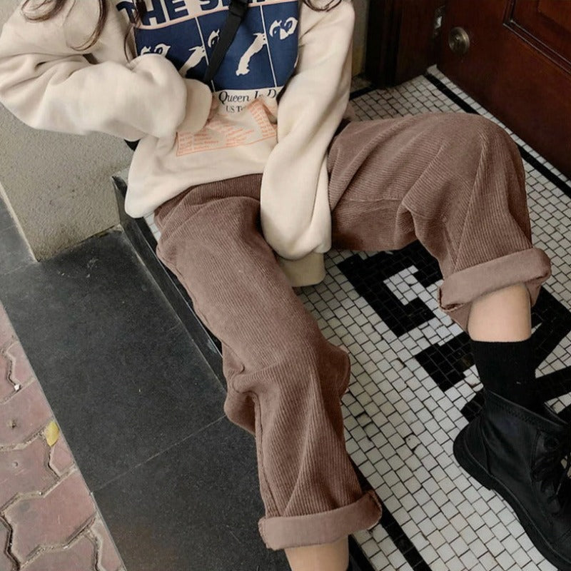 Damskie spodnie sztruksowe