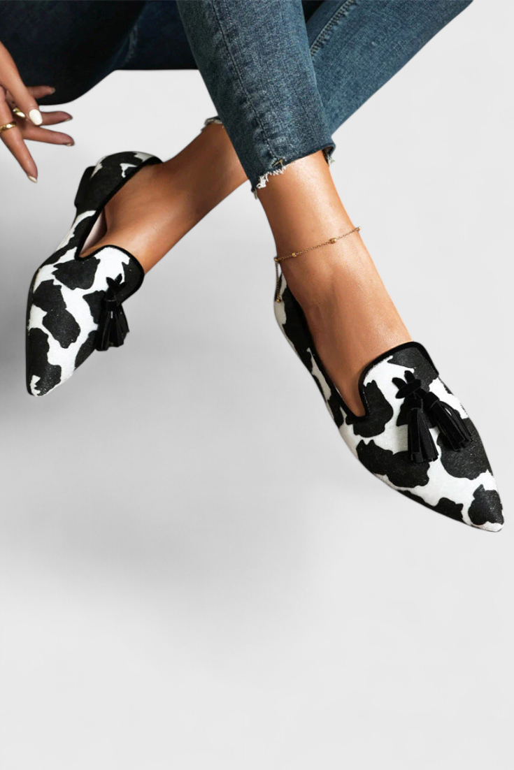 Elegante Fermina Mokassins mit spitzem Schuh und zweifarbigem Design