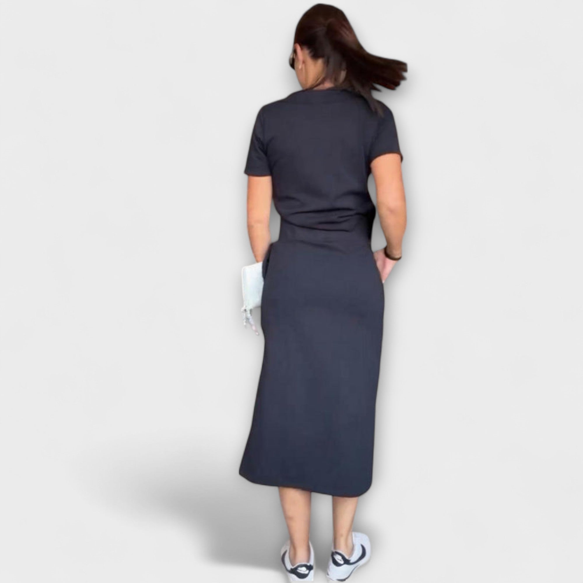 Danielle – Stylowy Zestaw z Dekoltem w Serek: Top i Zwiewna Spódnica